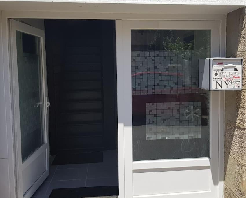 Petite Maison Type Loft En Plein Bourg D'Ambazac Exterior photo